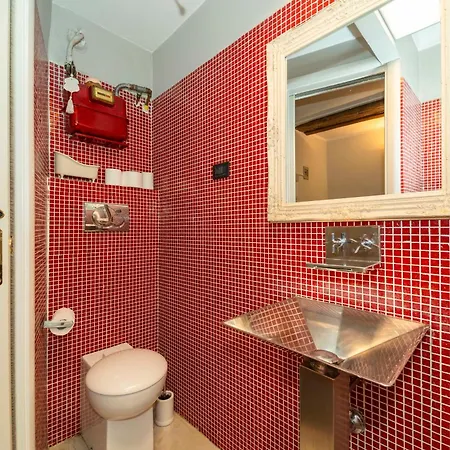 Alexander House Appartement *